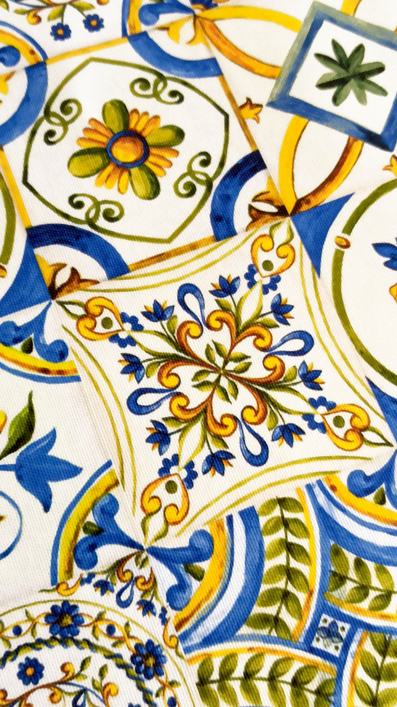 The Majolica Lemon Tablecloth