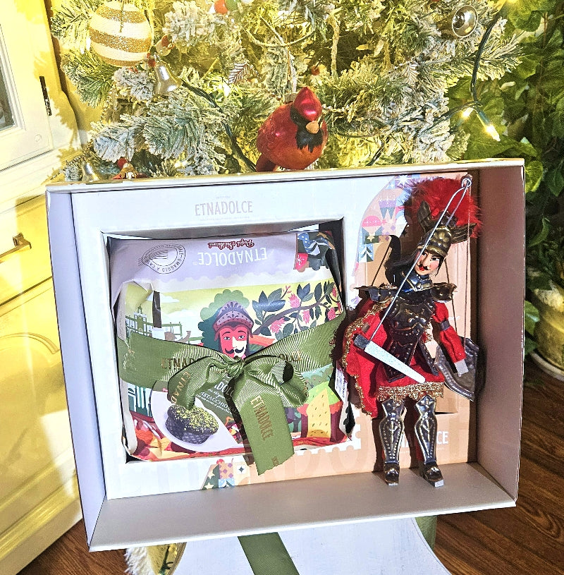 Pistachio Panettone with Sicilian Pupo: Orlando - Gift Box