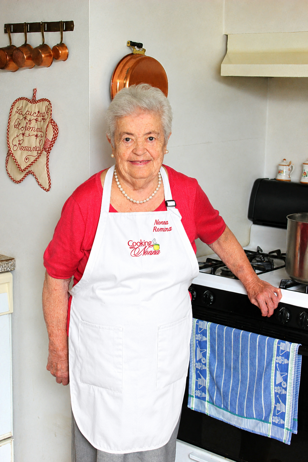 White version of the Cooking with Nonna apron