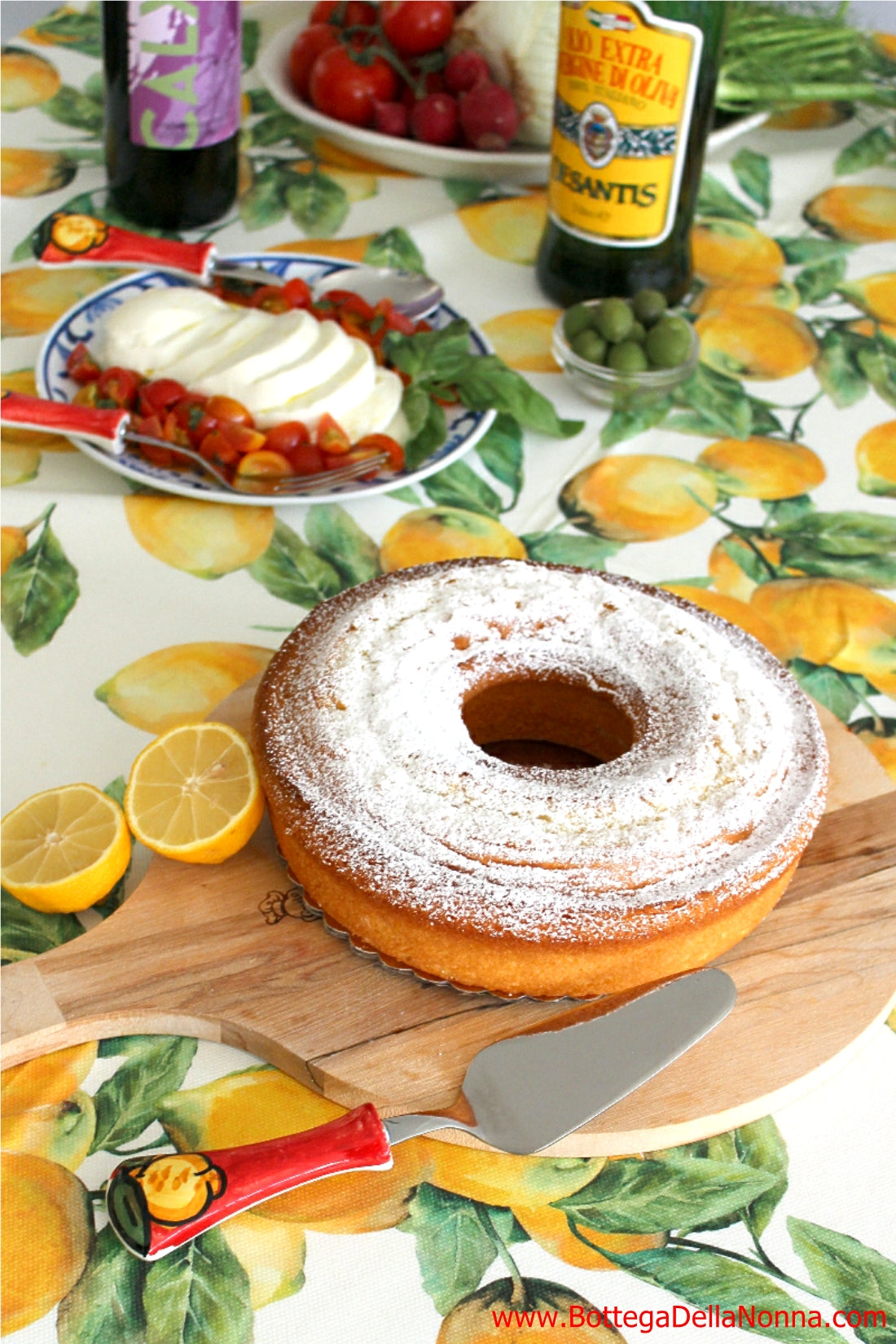 The Positano Cake Spatula