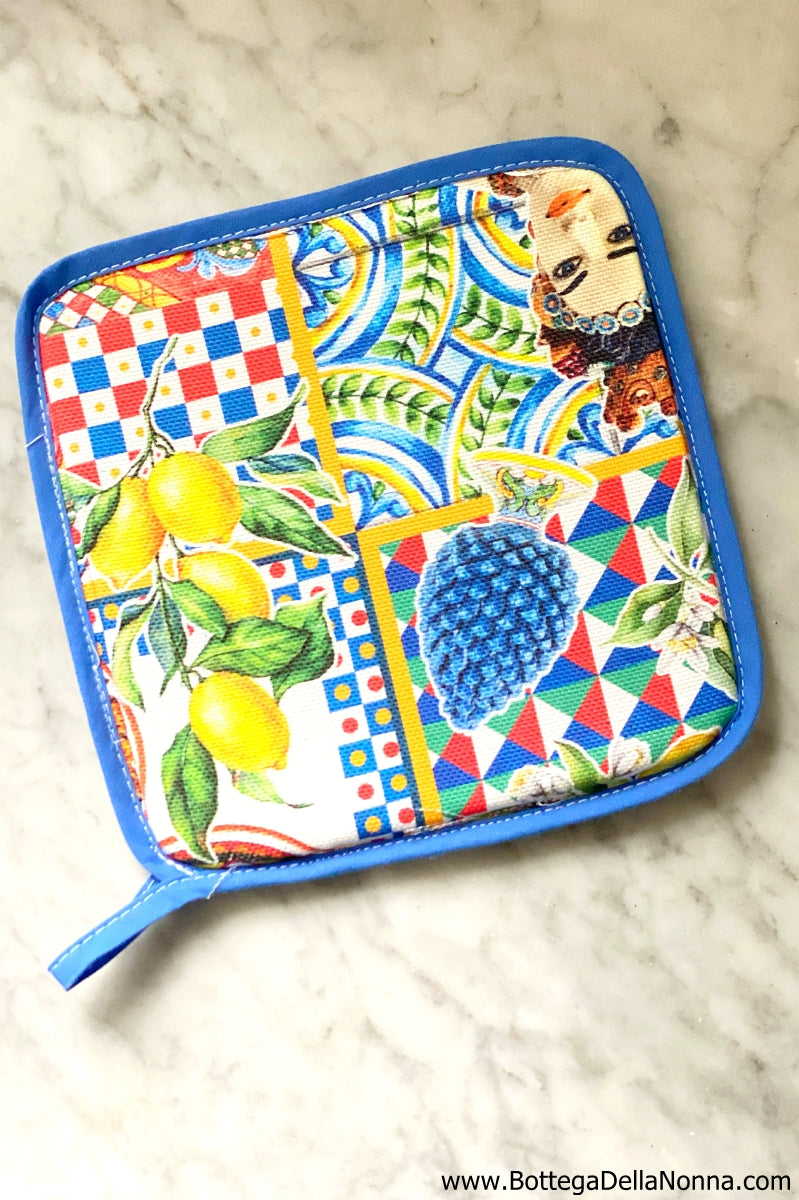The Sicilian Fantasy Pot Holder