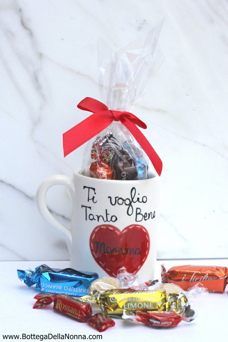 The "Ti Voglio Tanto Bene Mamma" Mug with Candies